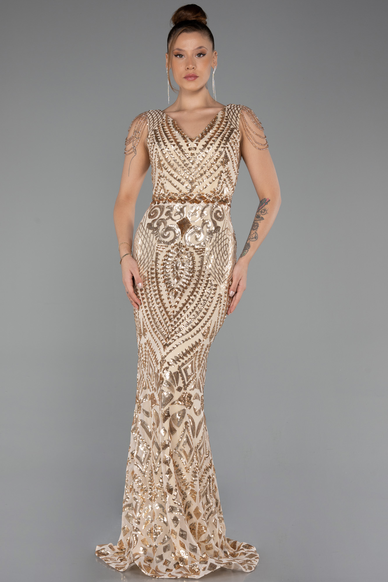 Gold V Yaka Uzun Pullu Balık Abiye ABU3842