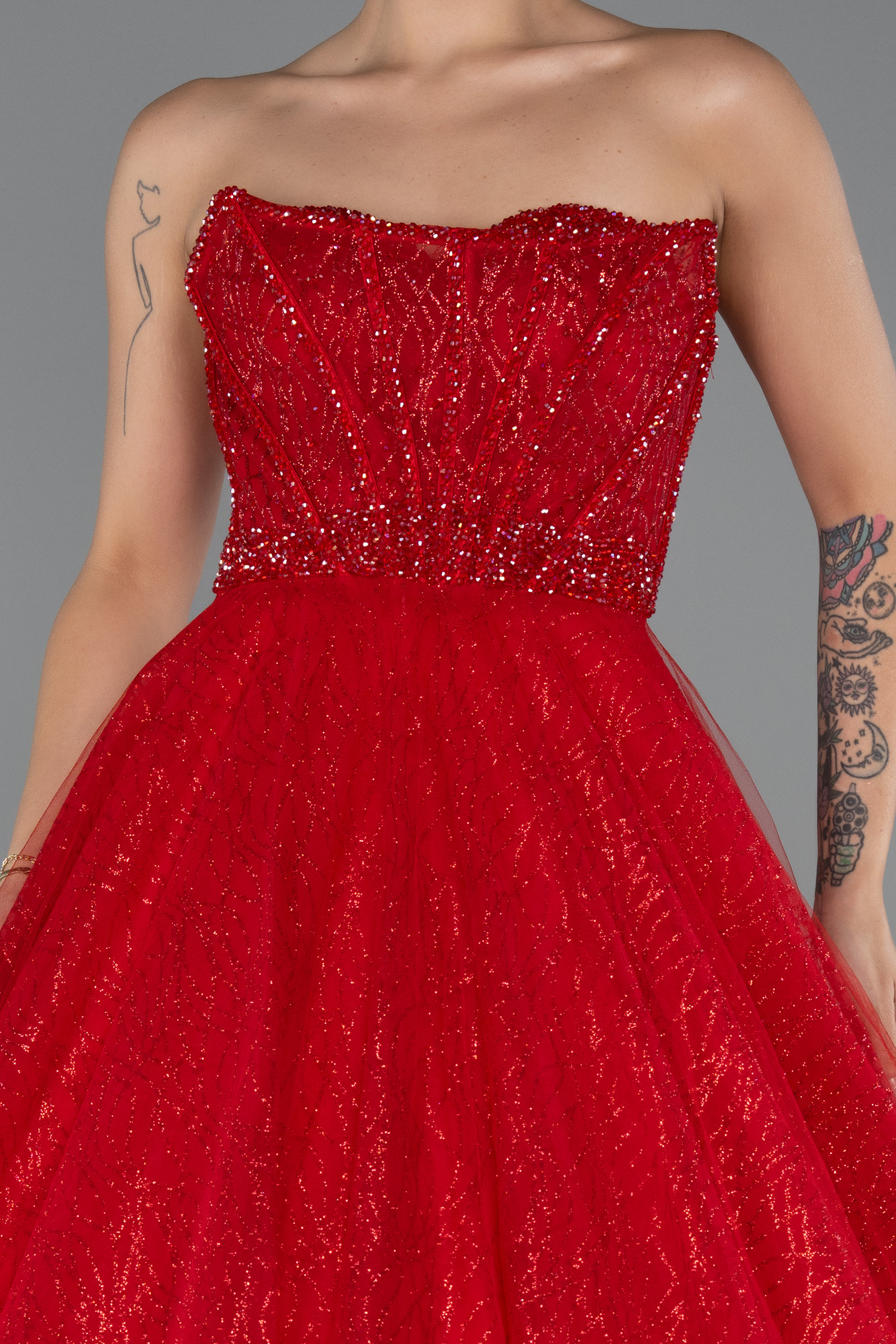 Kırmızı Taşlı Straplez Balenli Uzun Simli Nişan Elbisesi ABU5265 - Görsel 3