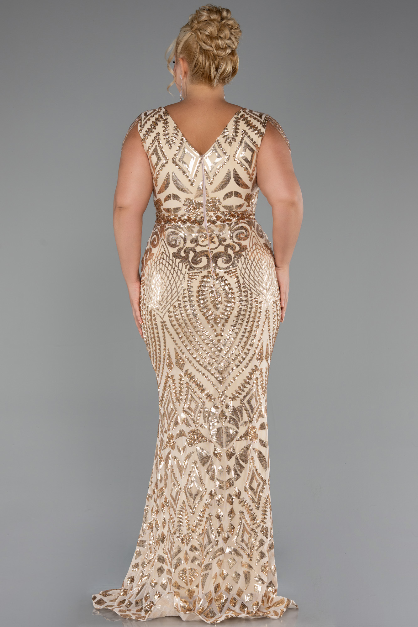 Gold V Yaka Uzun Pullu Büyük Beden Abiye Elbise ABU3845 - Görsel 2