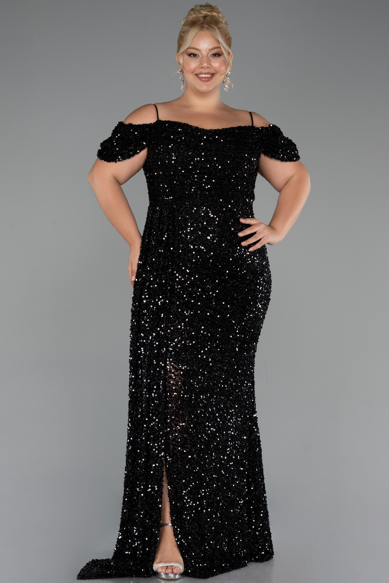 Siyah Kuyruklu Uzun Pul Payet Büyük Beden Abiye ABU5232