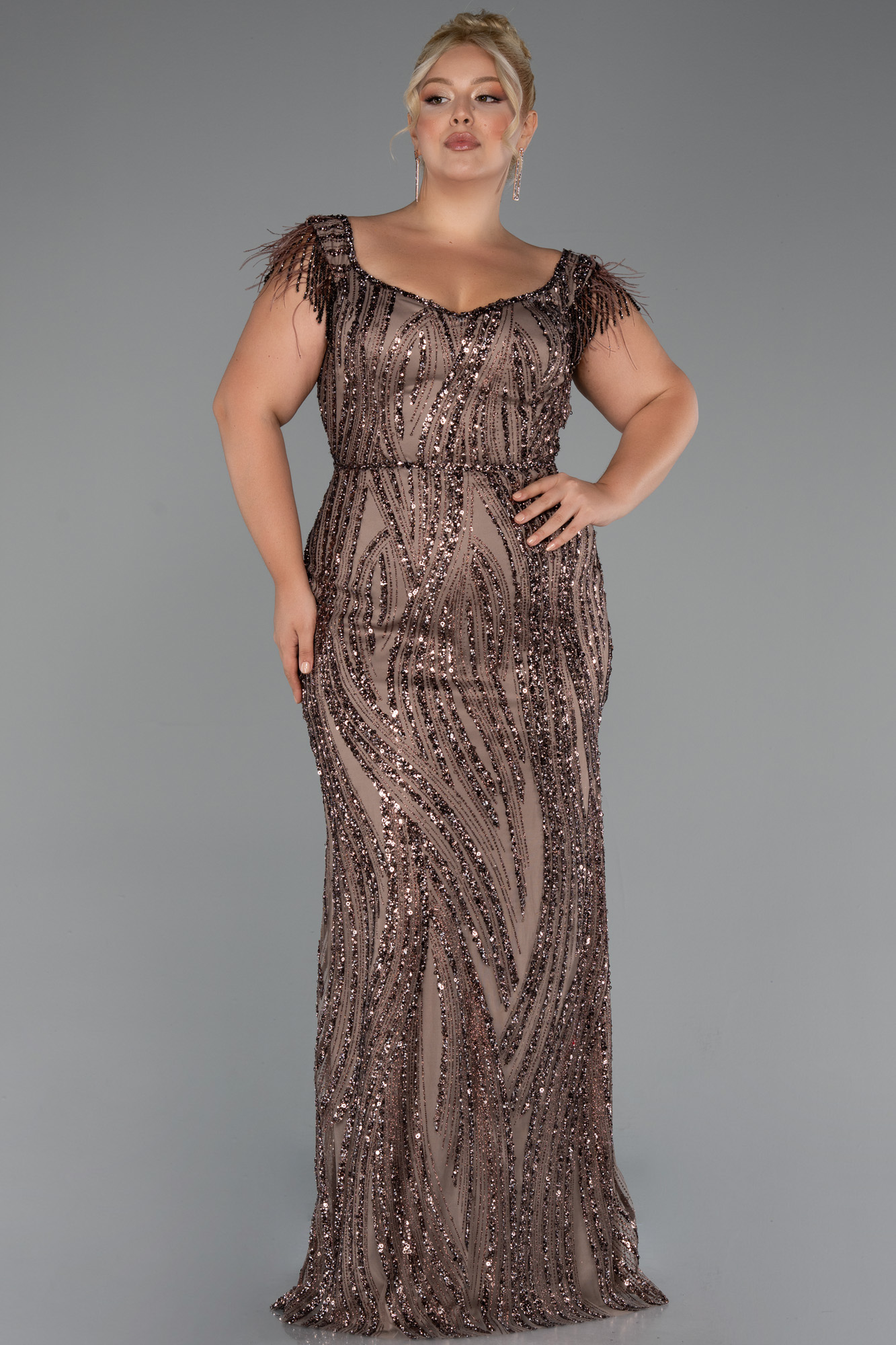 Kahve Kısa Kol V Yaka Taşlı Uzun Büyük Beden Abiye ABU5182