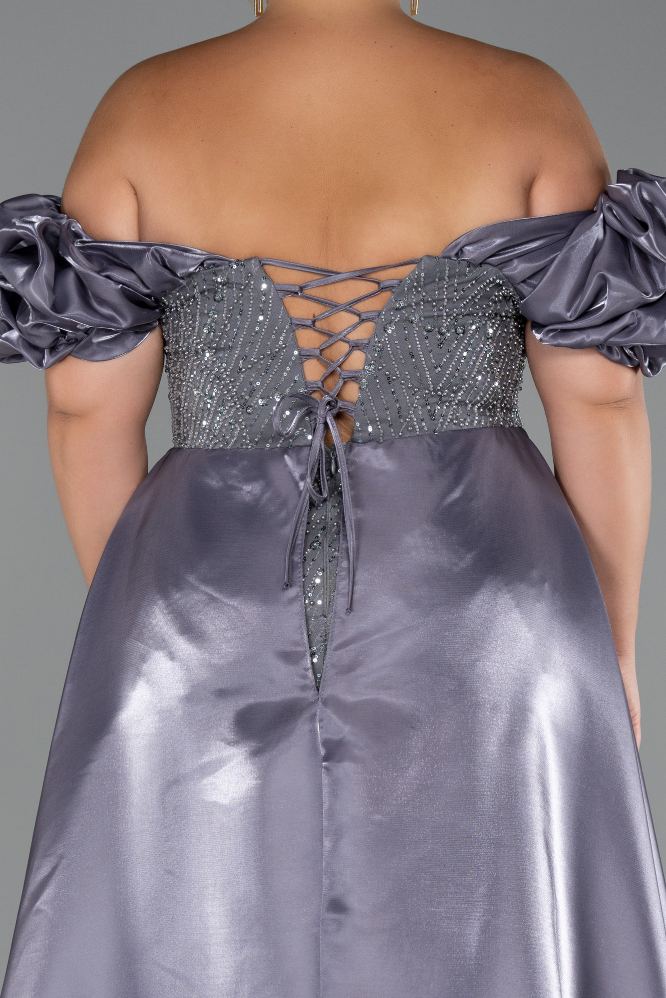 Gri Kayık Yaka Uzun Boncuklu Büyük Beden Abiye ABU5155 - Görsel 4