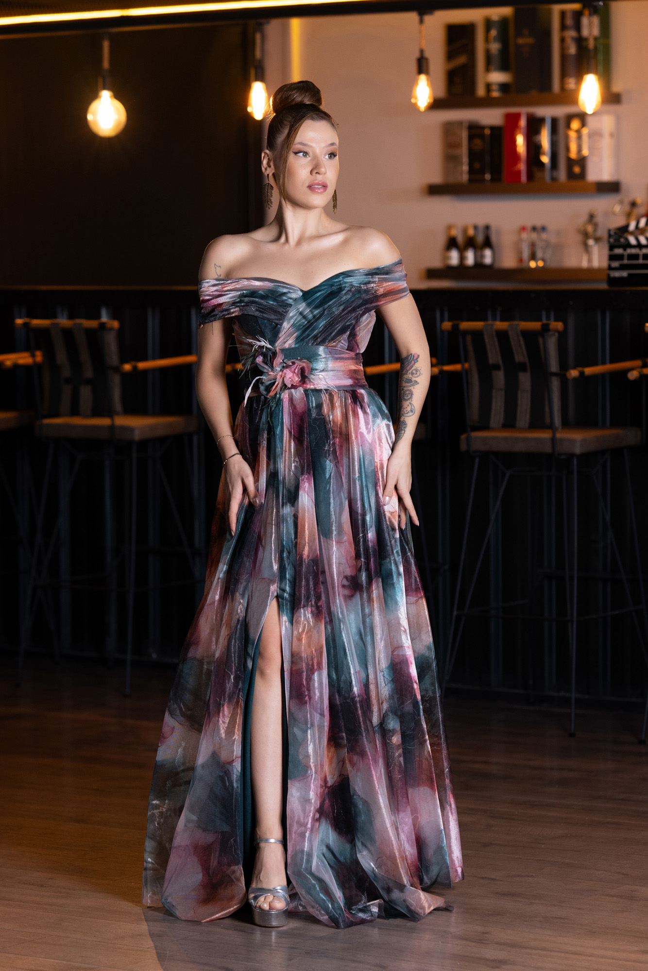 Soğan Kabuğu Kayık Yaka Uzun Empirme Abiye Elbise ABU5262