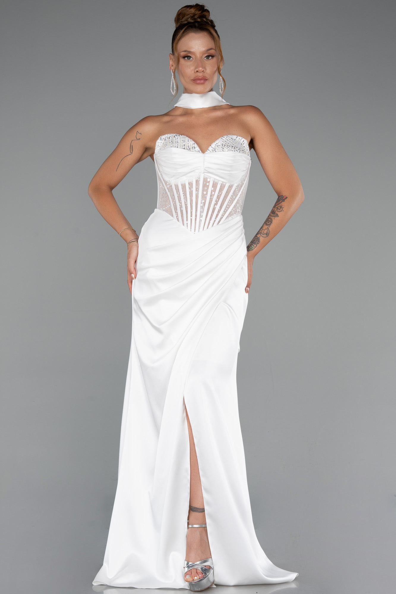 Ekru Straplez Balen Korse Yırtmaçlı Uzun Saten Abiye ABU5214