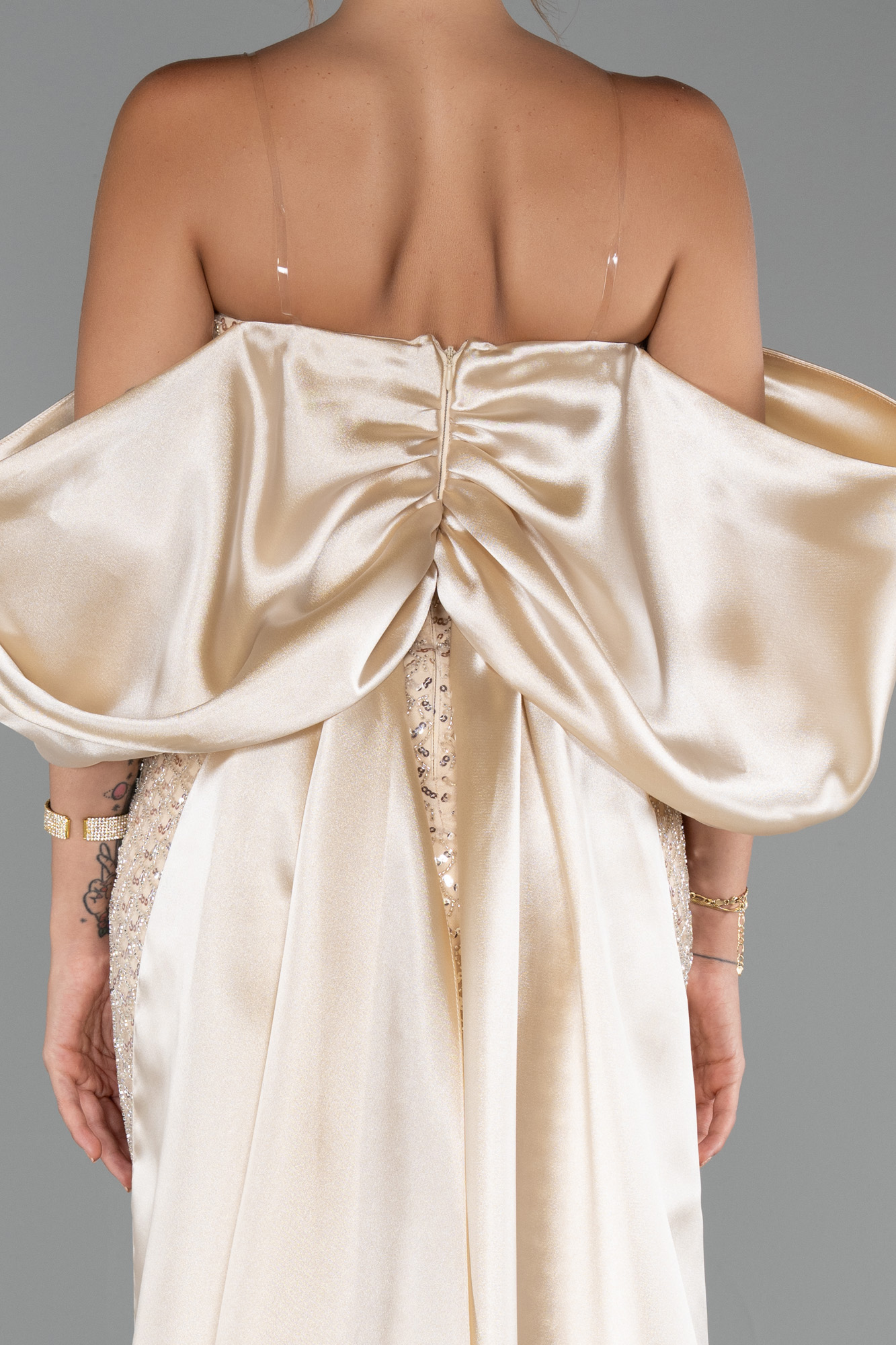 Gold Straplez Kuyruklu Uzun Boncuklu Abiye ABU5169 - Görsel 5