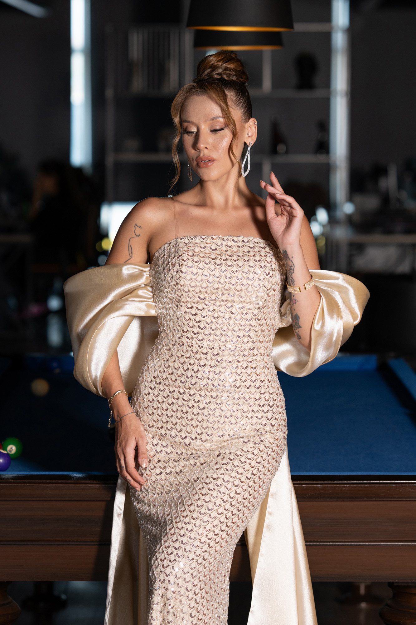 Gold Straplez Kuyruklu Uzun Boncuklu Abiye ABU5169