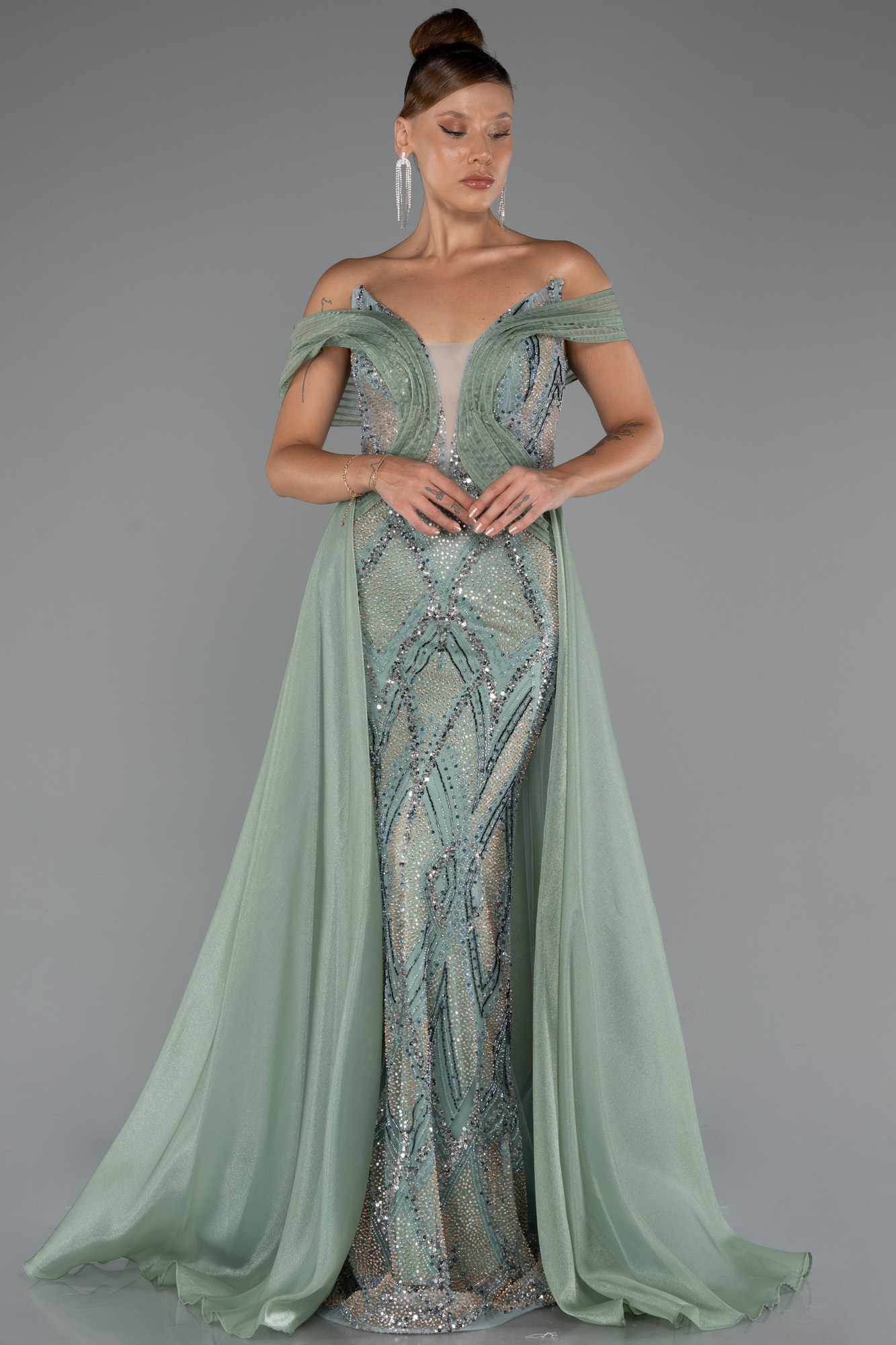 Mint Kayık Yaka Taşlı Uzun Kuyruklu Özel Tasarım Abiye ABU5254