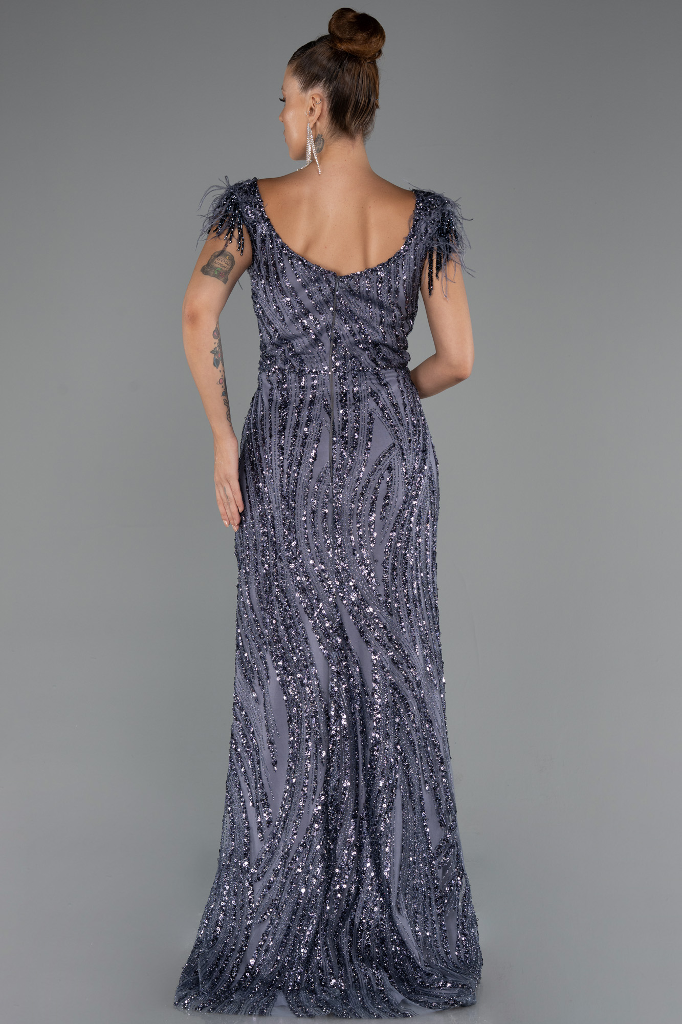 Antrasit Kısa Kol V Yaka Taşlı Uzun Büyük Beden Abiye ABU5182 - Görsel 2