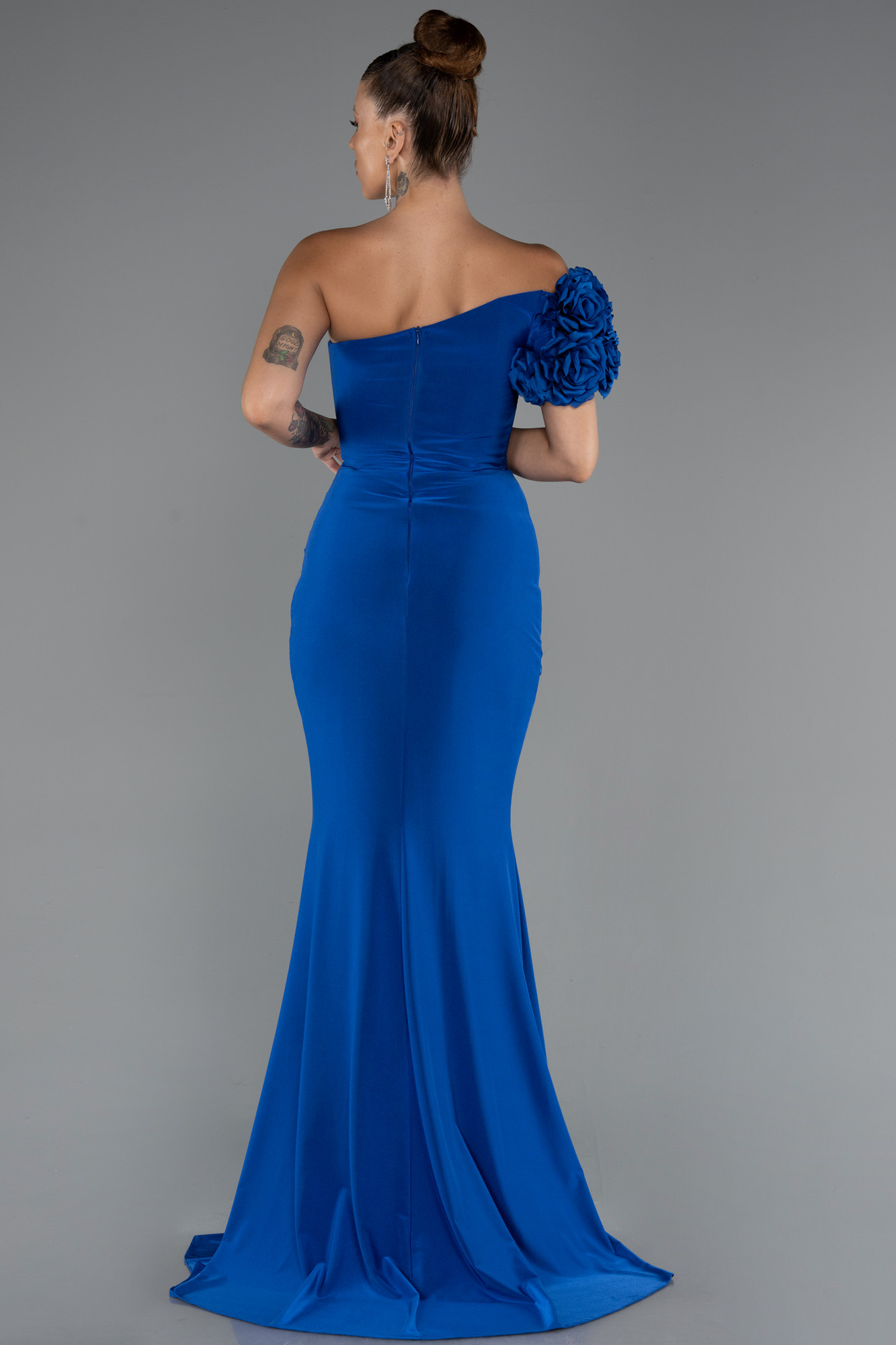 Saks Mavi Tek Omuz Bacak Dekolteli Uzun Abiye Elbise ABU5299 - Görsel 2