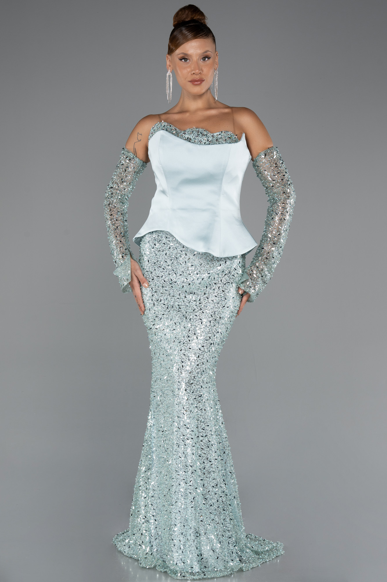 Mint Saten Straplez Uzun Boncuklu Balık Abiye Elbise ABU5303