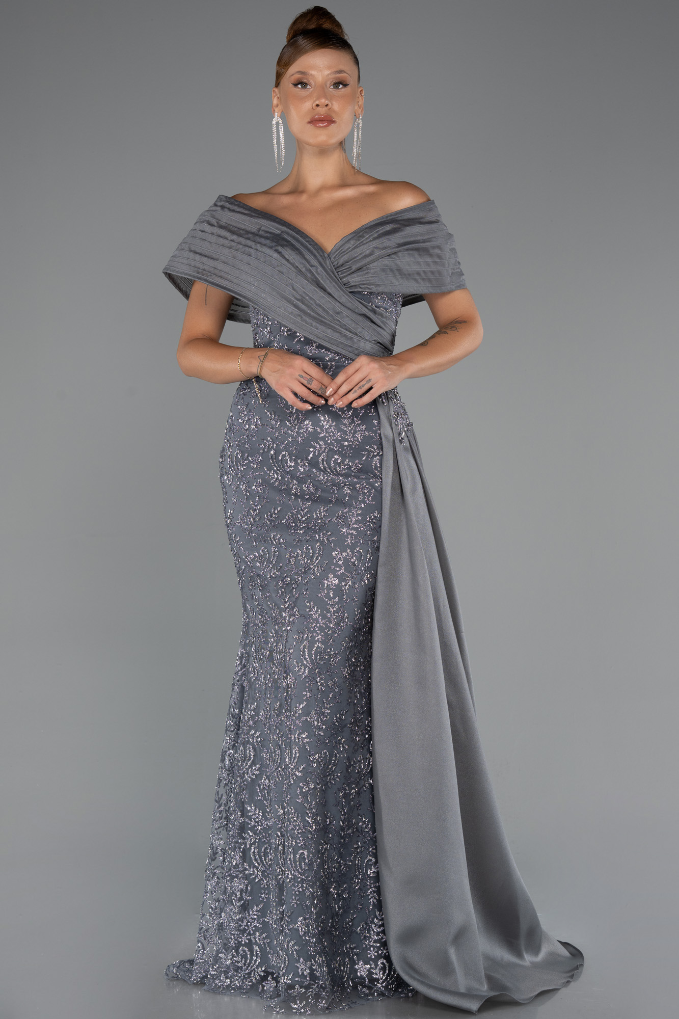 Antrasit Kayık Yaka Kuyruklu Uzun Simli Balık Abiye Elbise ABU5304 - Görsel 2